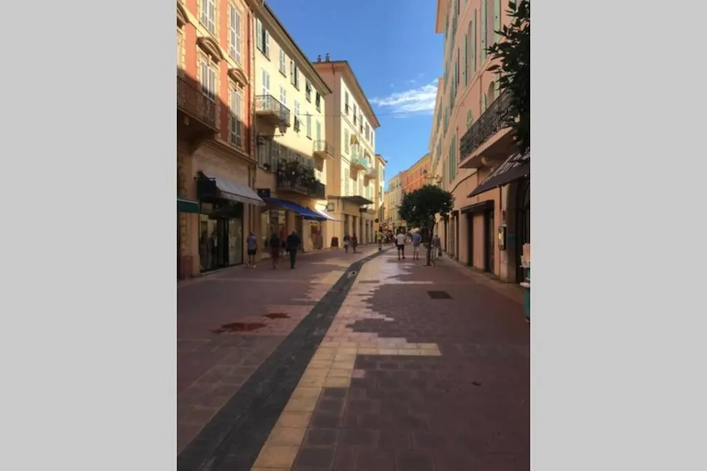 Apartment Charmant Studio Bord De Mer Menton
